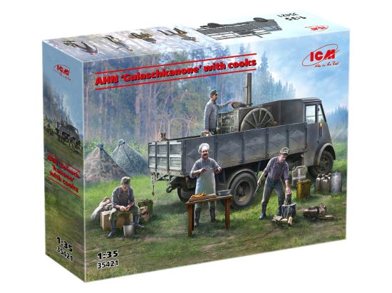 Picture of AHN 'Gulaschkanone' with cooks