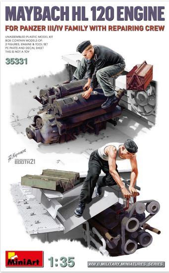 Picture of Maybach HL 120 Engine for Panzer III/IV Family w/Repair Crew