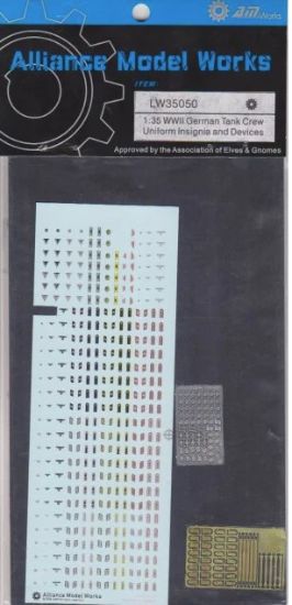 Picture of Germany WWII Panzer Crew Uniform Insignia and Devices